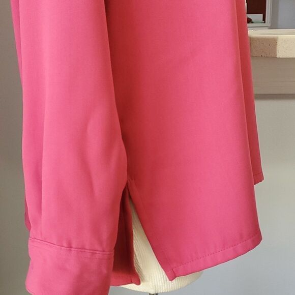 Bon Worth long sleeve top. Beautiful shade of fuchia. OVERSIZED XS. - Picture 4 of 8